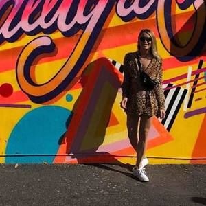 Meet your Posher, Laurence